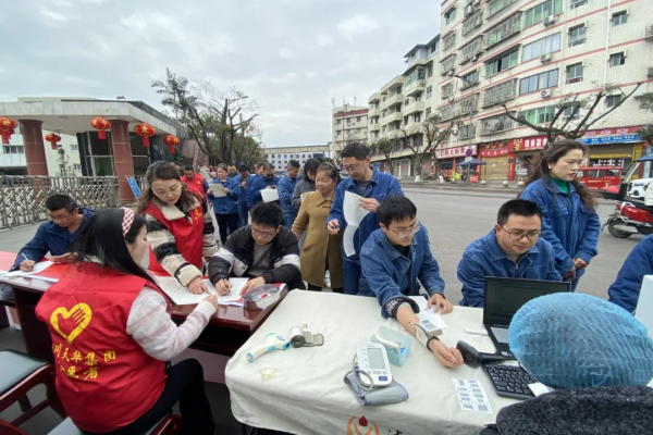 愛心“注”力 熱血“續(xù)航”:集團(tuán)員工無償獻(xiàn)血顯擔(dān)當(dāng)